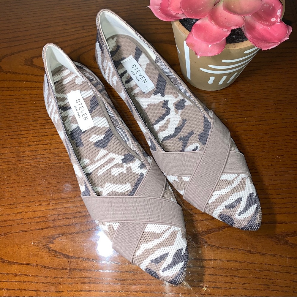 Steven by Steve Madden roamy camo pointed toeflats